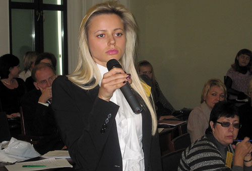 conference-2009-09-28-15.jpg conference-2009-09-28-15.jpg