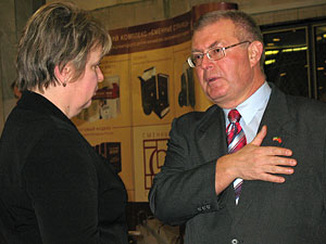 conference-14-12-2007-08.jpg