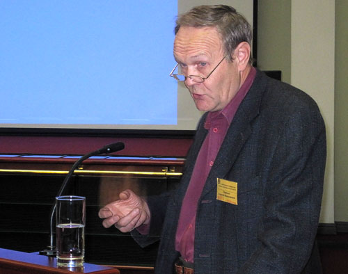 conference-2009-09-28-16.jpg conference-2009-09-28-16.jpg