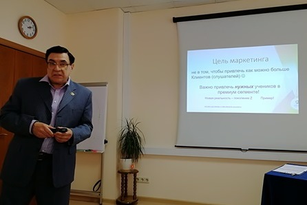 2-220518_2.jpg